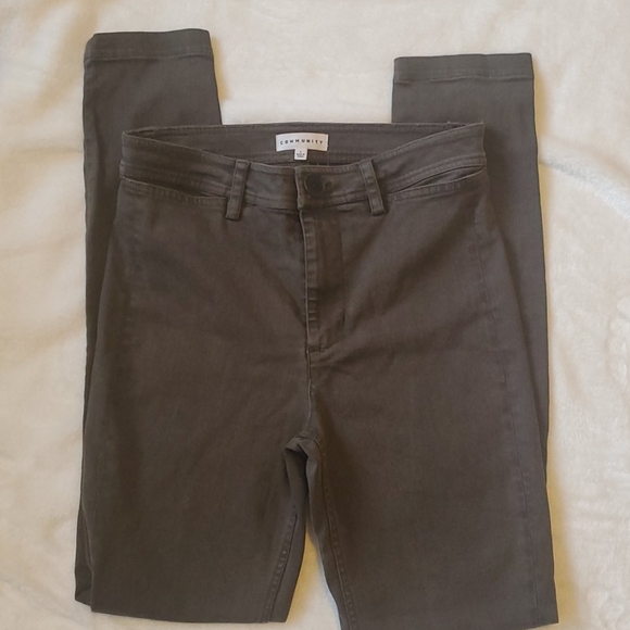 Aritzia Community High rise jean -size 4 - Picture 2 of 5